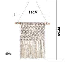 Charger l'image dans la galerie, TAPISSERIE MURALE SUSPENDUE EN MACRAMÉ. STYLE BOHO. FAIT A LA MAIN