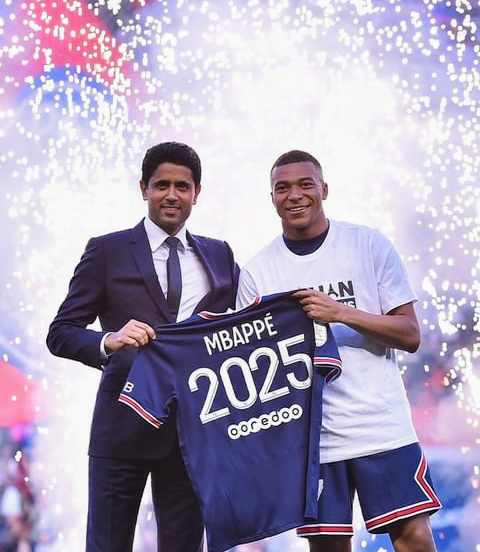 KYLIAN MBAPPE RESTE AU PSG