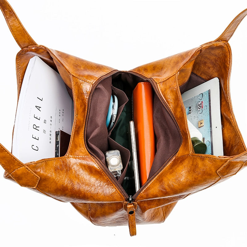 VINTAGE HOBO BAG