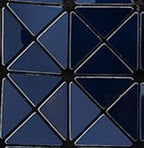 SAC À MAIN À CARREAUX GEOMETRIQUE PLIÉ