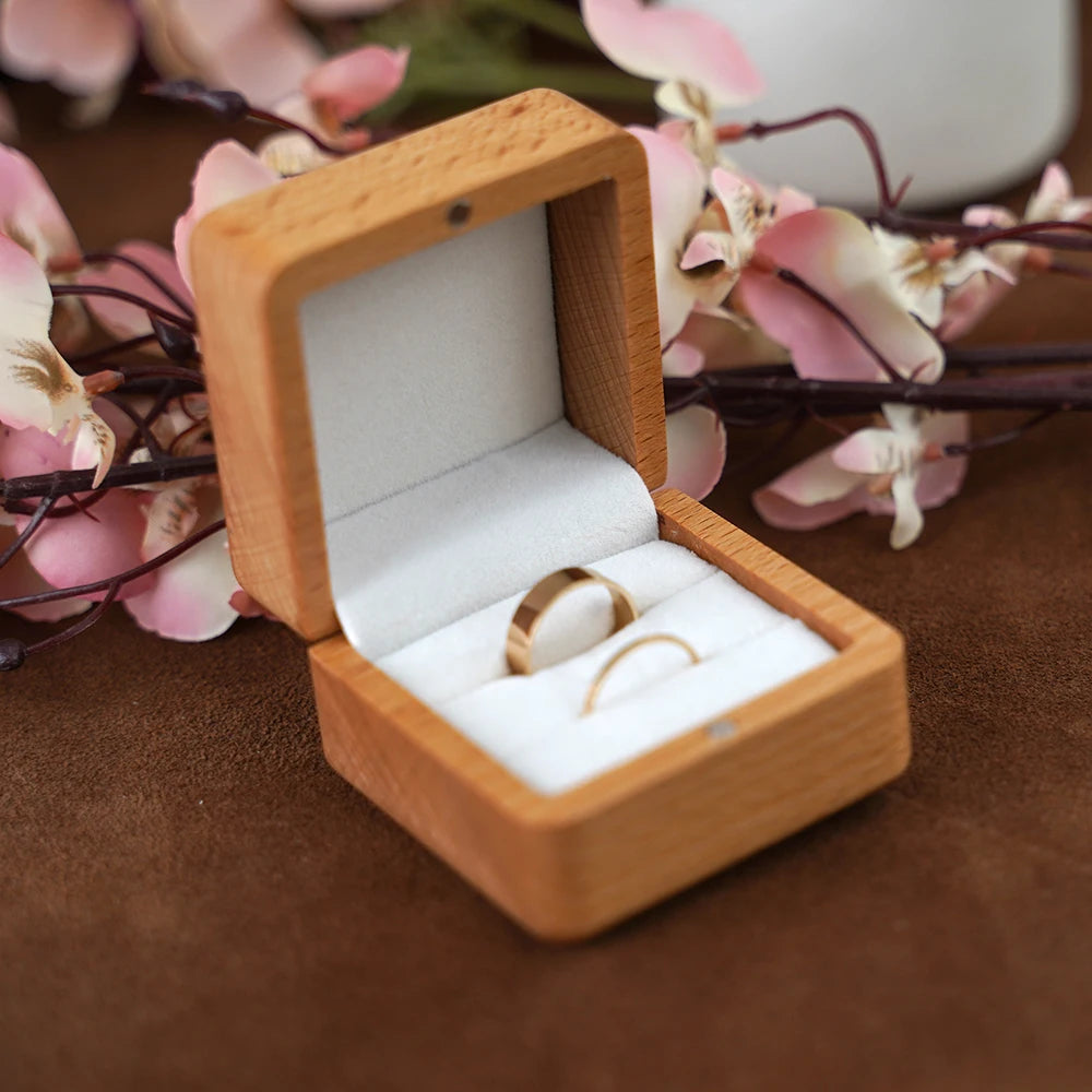 BOÎTE À MATIQUES EN BOIS POUR FIANÇAILLES ET CÉRÉMONIE DE MARIAGE.