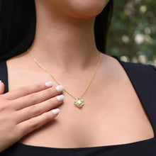 Load image into Gallery viewer, BOÎTE À BIJOUX 💍 AVEC FLEUR DE ROSE ET COLLIER.
