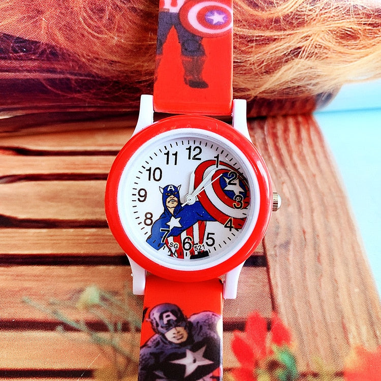 MONTRE LUMINEUSE DISNEY POUR ENFANTS