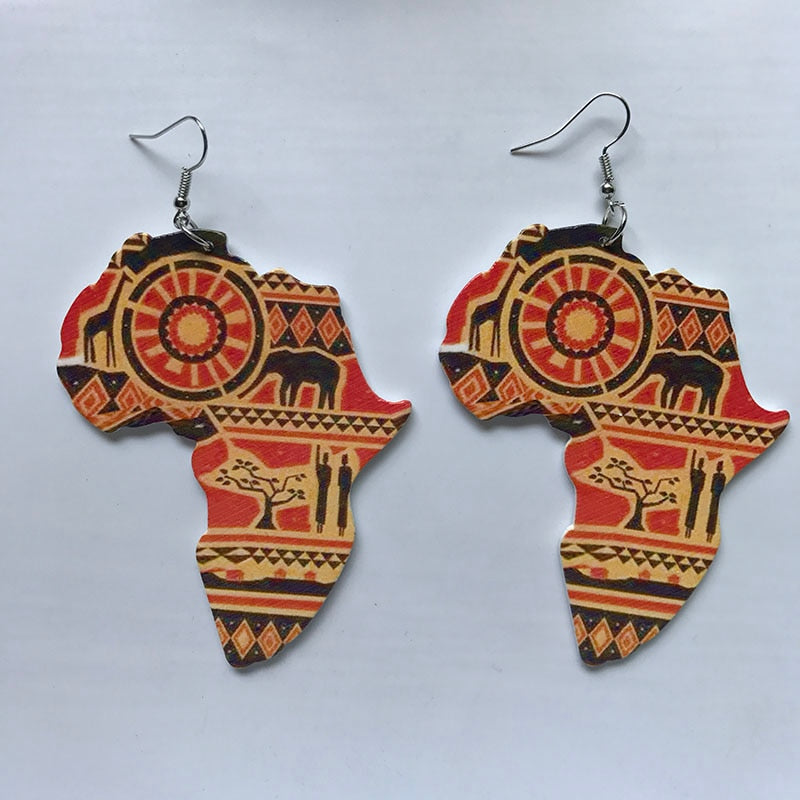 HEART-SHAPED WOODEN EARRINGS 
