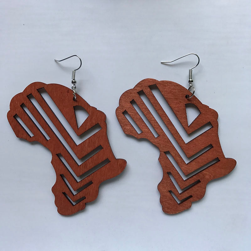 HEART-SHAPED WOODEN EARRINGS 
