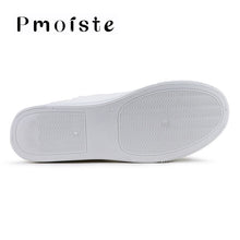 Charger l&#39;image dans la galerie, BASKETS EN TOILE ANTIDÉRAPANTES
