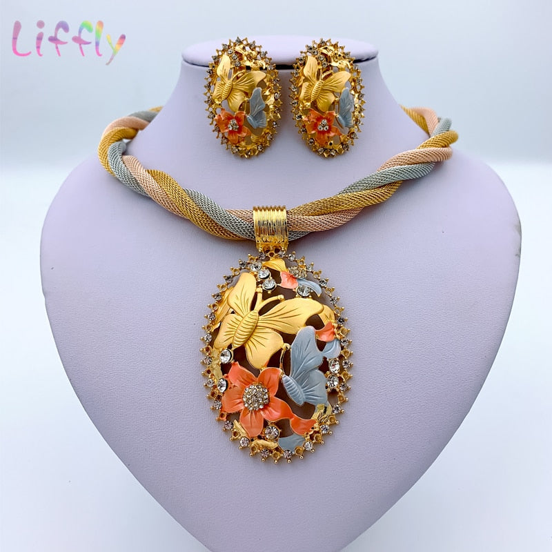 PARURE DE BIJOUX ETHNIQUES À BRELOQUES