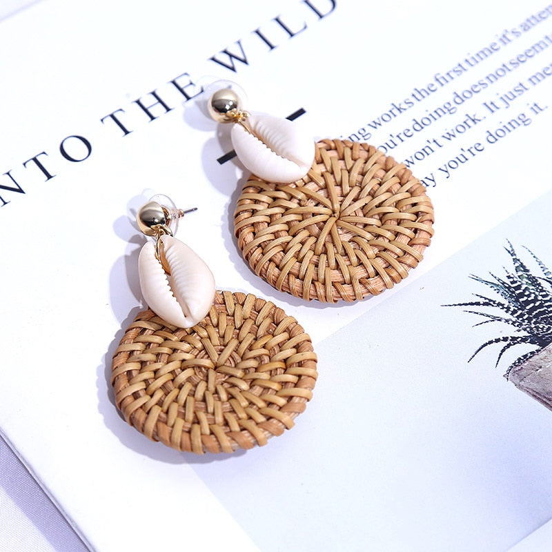 BOUCLES D'OREILLES EN FORME DE COQUILLE NATURELLE