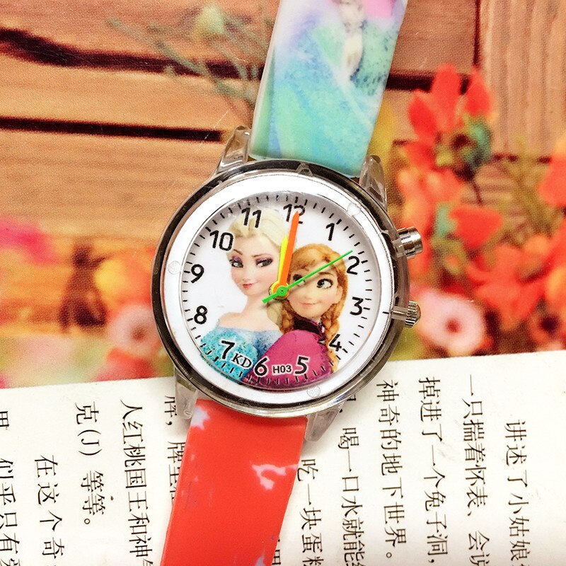 MONTRE LUMINEUSE DISNEY POUR ENFANTS