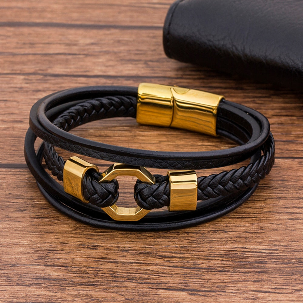 BRAIDED LEATHER BRACELET WITH MAGNETIC CLASP 