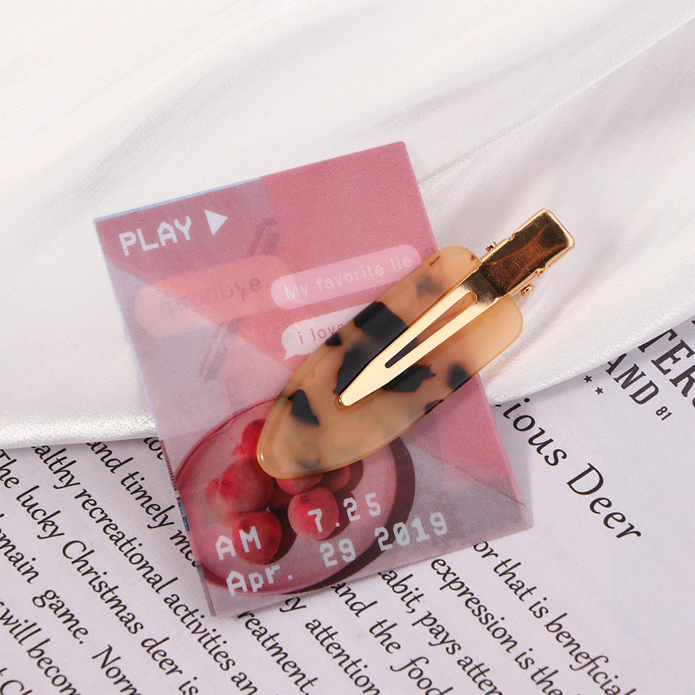 SEAMLESS HAIR CLIP 