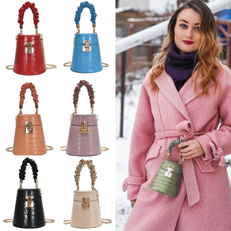 CROCODILE PATTERN HANDBAG 
