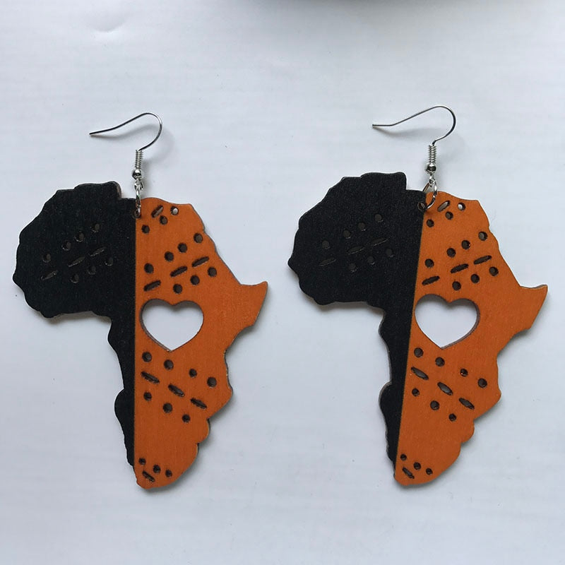 HEART-SHAPED WOODEN EARRINGS 