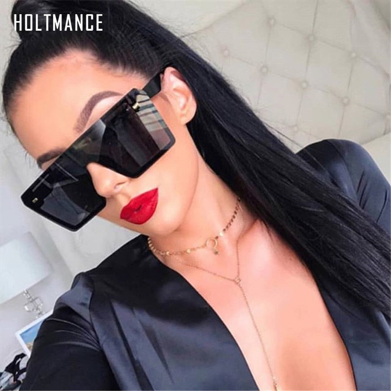 LUNETTES DE SOLEIL CARRÉES