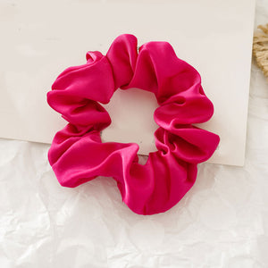 SCRUNCHIE EN SOIE FAIT A LA MAIN - BOSSOUASHOP