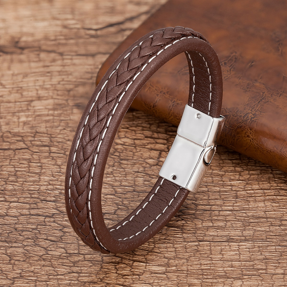 BRACELET EN CUIR TRESSÉ POUR HOMMES