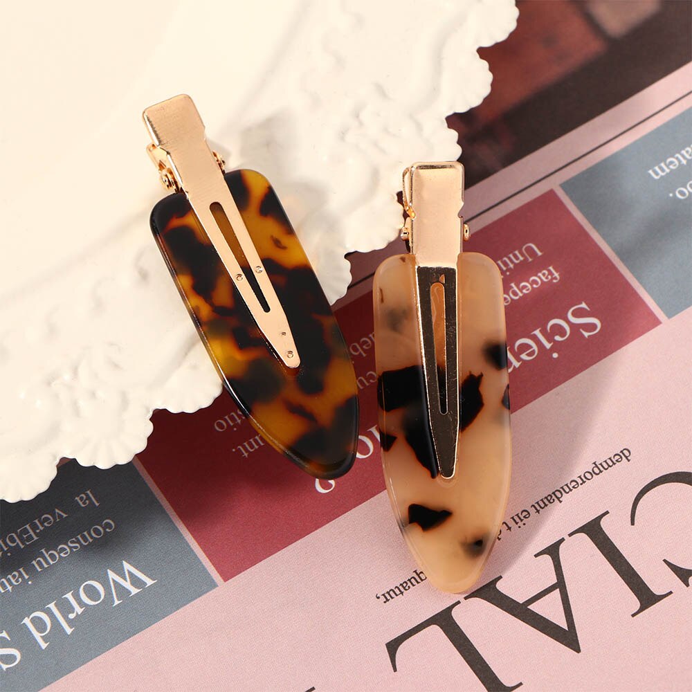SEAMLESS HAIR CLIP 