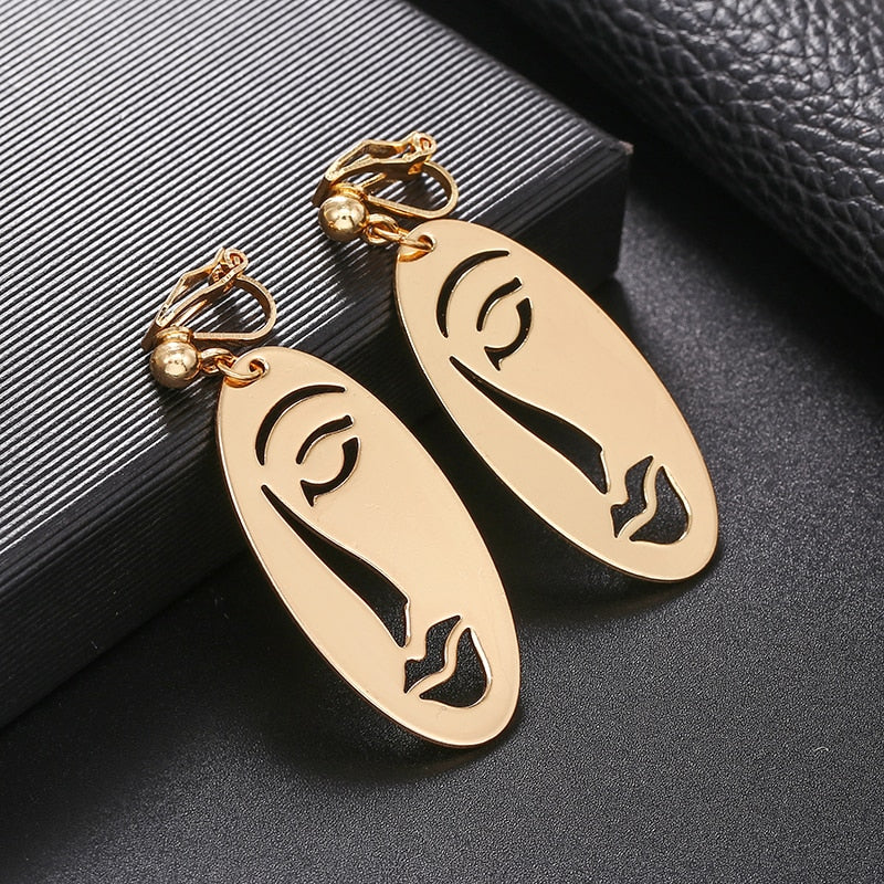 BOUCLES D'OREILLES À CLIP