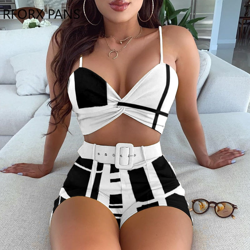 WOMEN'S SET WITH SHORTS AND CROP TOP 