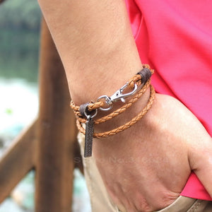 BRAIDED BRACELET IN BROWN LEATHER