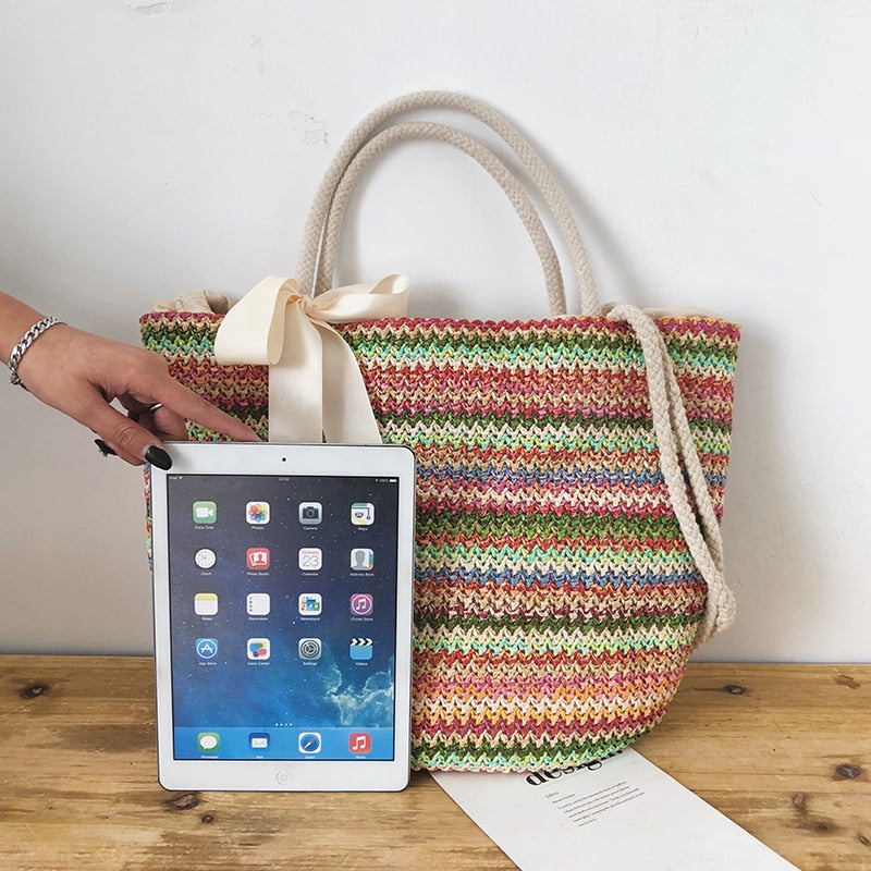 SAC À MAIN TISSÉ EN ROTIN