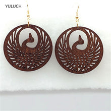 Charger l&#39;image dans la galerie, BOUCLES D&#39;OREILLES EN BOIS CREUX
