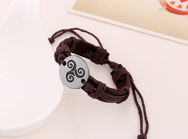 BRACELET EN CUIR TRESSÉ