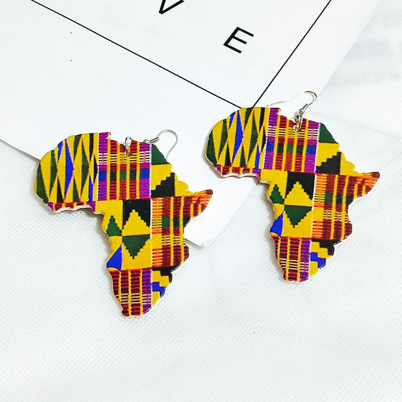 HEART-SHAPED WOODEN EARRINGS 