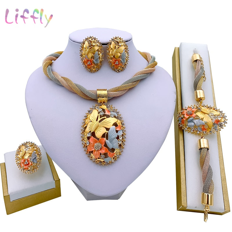 PARURE DE BIJOUX ETHNIQUES À BRELOQUES