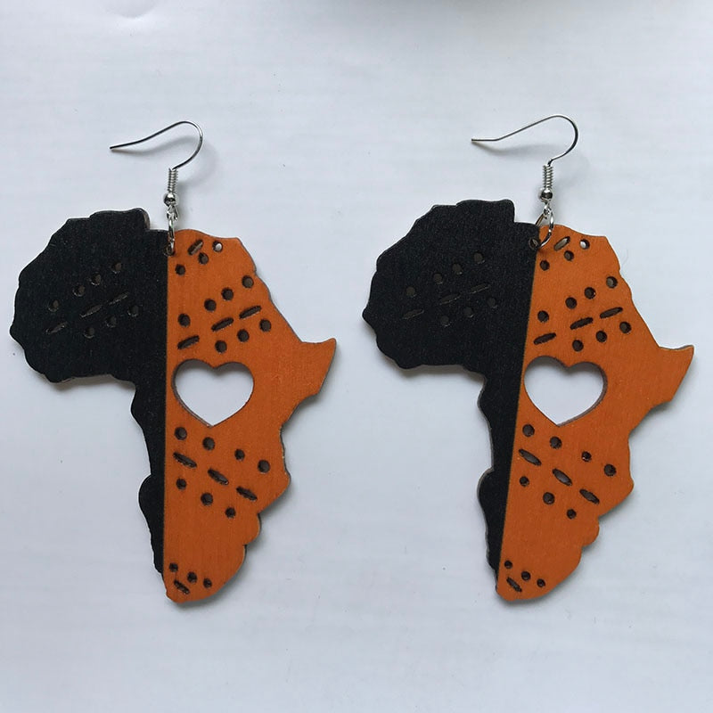 HEART-SHAPED WOODEN EARRINGS 
