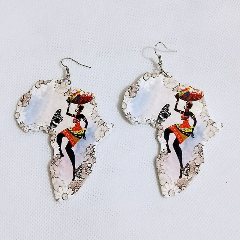 HEART-SHAPED WOODEN EARRINGS 