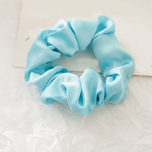 SCRUNCHIE EN SOIE FAIT A LA MAIN - BOSSOUASHOP