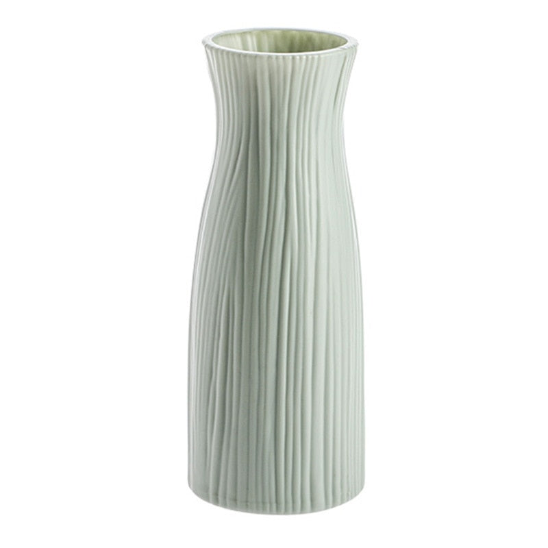 VASE EN PLASTIQUE, IMITATION CÉRAMIQUE