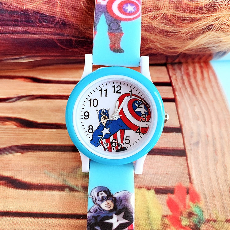 MONTRE LUMINEUSE DISNEY POUR ENFANTS
