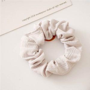 SCRUNCHIE EN SOIE FAIT A LA MAIN - BOSSOUASHOP