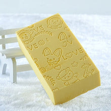 Load image into Gallery viewer, EXFOLIATING BATH SPONGE
