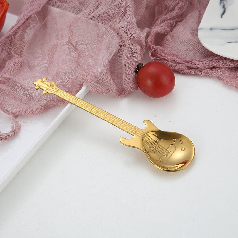 GUITARE D'AMOUR EN FORME DE CUILLÈRE