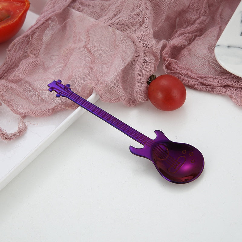 GUITARE D'AMOUR EN FORME DE CUILLÈRE