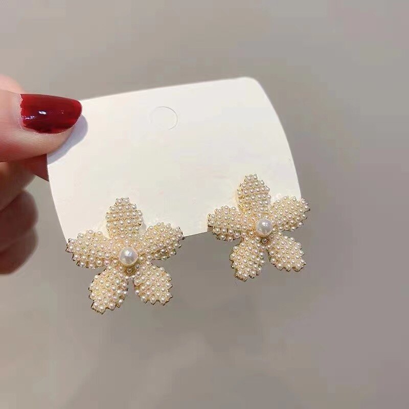 RETRO PINEAPPLE PEARL EARRINGS 