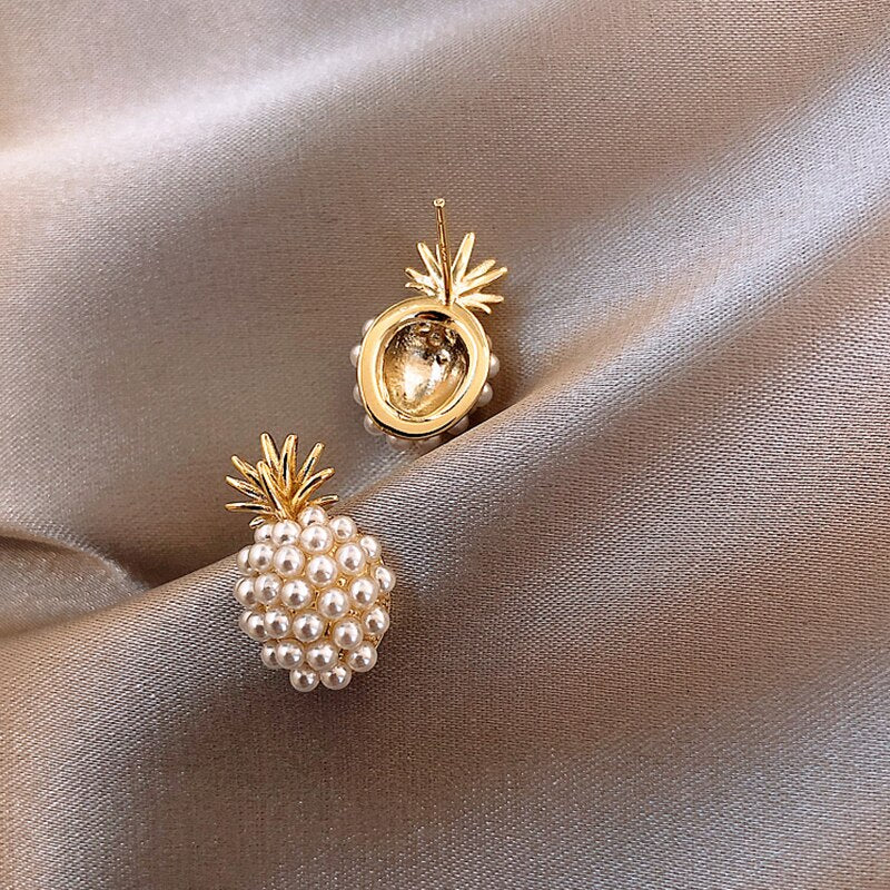 RETRO PINEAPPLE PEARL EARRINGS 