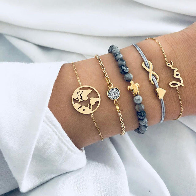 SET OF 4 CHAIN ​​BRACELETS WITH STONE BEADS 