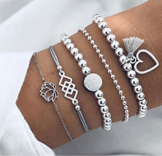 SET OF 4 CHAIN ​​BRACELETS WITH STONE BEADS 