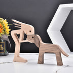 SCULPTURE DE CHIEN EN BOIS FAIT A LA MAIN