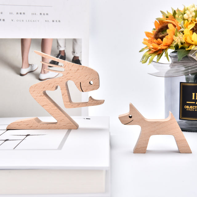 SCULPTURE DE CHIEN EN BOIS FAIT A LA MAIN