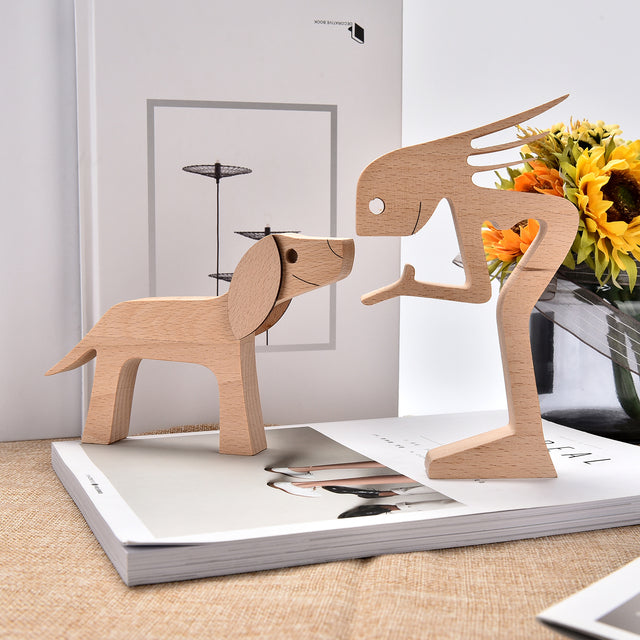 SCULPTURE DE CHIEN EN BOIS FAIT A LA MAIN