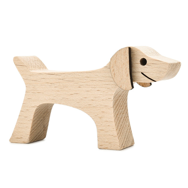 SCULPTURE DE CHIEN EN BOIS FAIT A LA MAIN