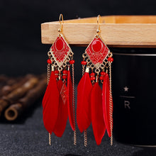 Charger l&#39;image dans la galerie, BOUCLES D&#39;OREILLES BOHEMIENNES EN PLUMES - BOSSOUASHOP
