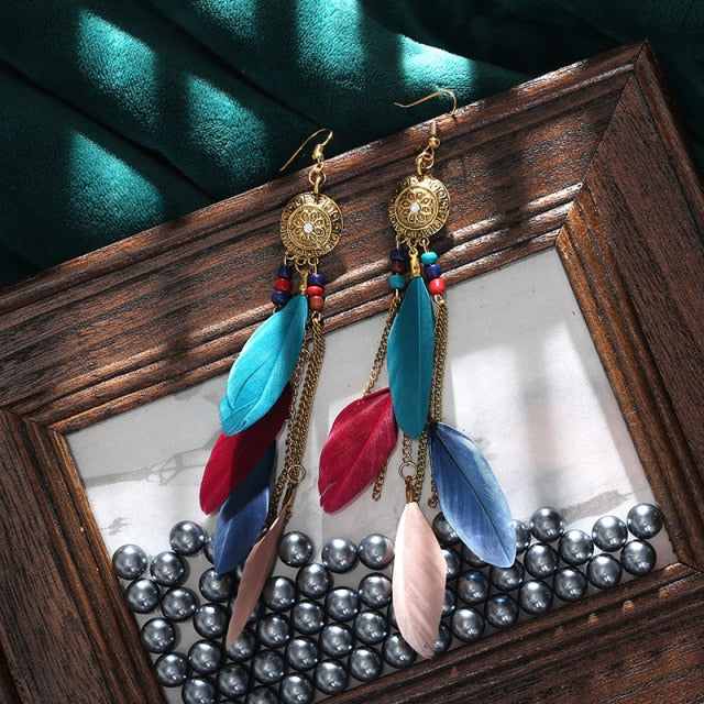 BOUCLES D'OREILLES BOHEMIENNES EN PLUMES - BOSSOUASHOP