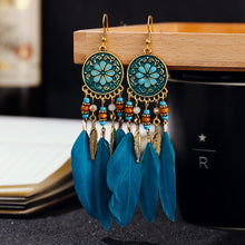 Charger l&#39;image dans la galerie, BOUCLES D&#39;OREILLES BOHEMIENNES EN PLUMES - BOSSOUASHOP
