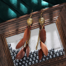 Charger l&#39;image dans la galerie, BOUCLES D&#39;OREILLES BOHEMIENNES EN PLUMES - BOSSOUASHOP
